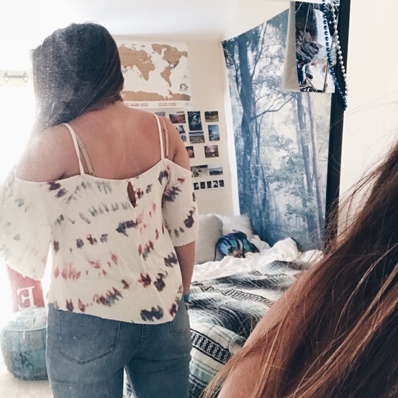 American Eagle Boho Off the Shoulder - Picture 2 of 4